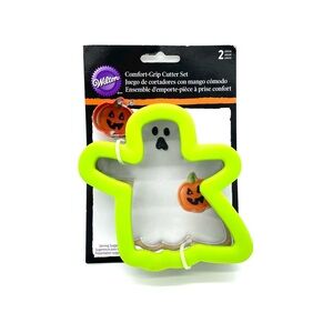 NWT Wilton Halloween Comfort-Grip Cookie Cutter 2-Piece Set, Ghost & Pumpkin